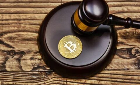 implicații juridice ale bitcoin)